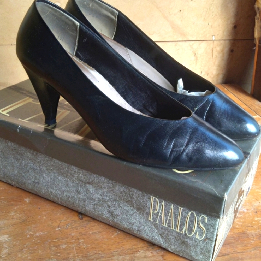 Woman's shoes